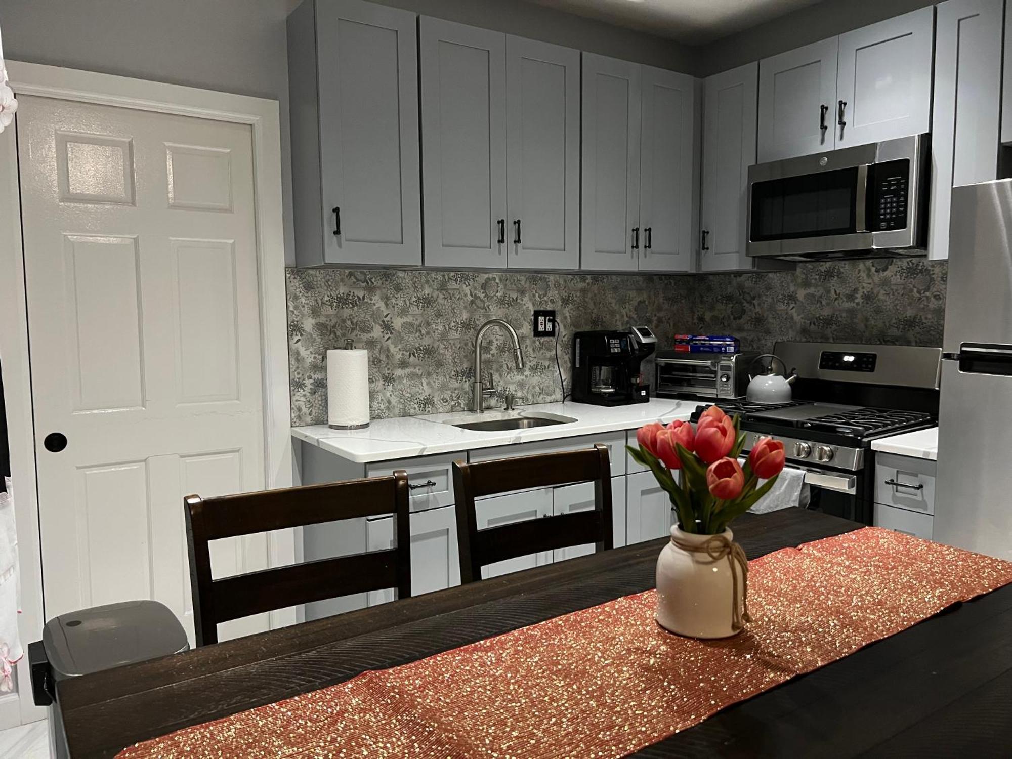 3 Bedrooms In 2Nd Floor Modern Brooklyn Home, Close To J Train New York Exteriér fotografie